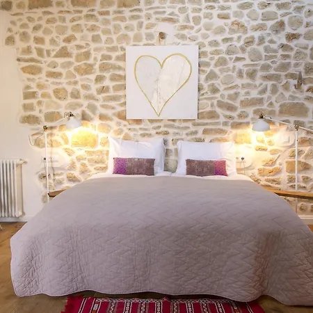The Pink Pepper Tree 3* Lloseta